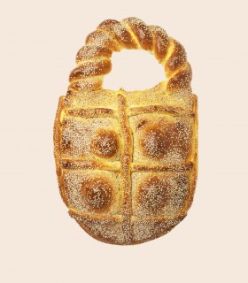 Cuddura di Pasqua morbida con un uovo (impasto pane di cena)