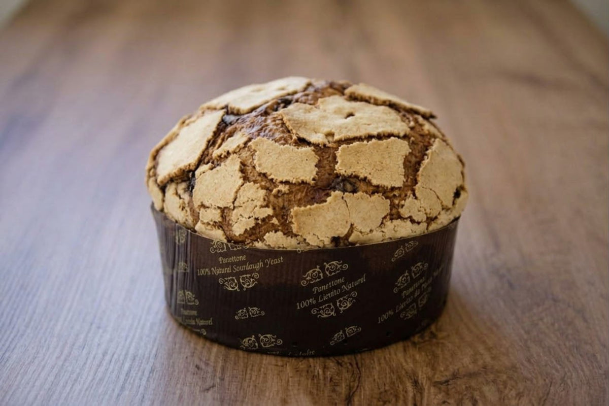 Panettone glassato al cioccolato